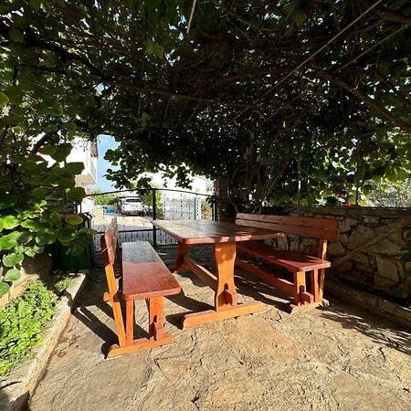 Apartmani Trlaja Vodice Exterior foto