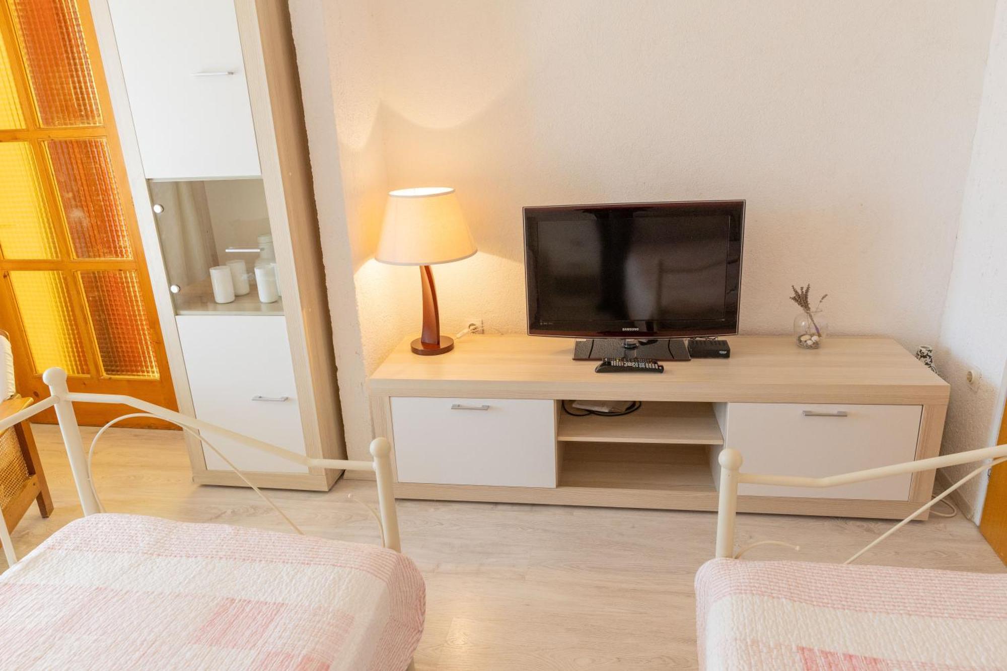Apartmani Trlaja Vodice Exterior foto